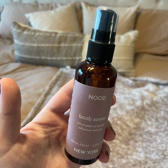 NOOD boob savior spray - Picture 2 of 3